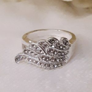 Detailed Intricate Silver Rhinestone Feather Ring